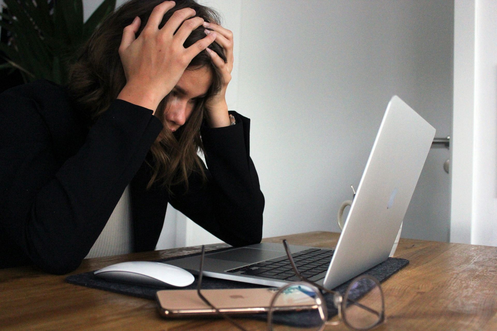 Ashwagandha can remove chronic stress (Image by Elisa Ventur/Unsplash)